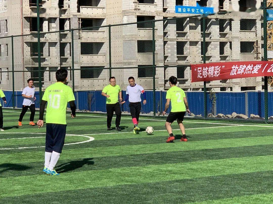 
童画世界 “足”够精彩丨首届少儿大型艺术展&热血足球联赛 火热启幕-十大外围足球平台app(图18)